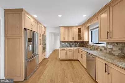 9982 Blackberry Lane, Great Falls, VA 22066 - Photo 9