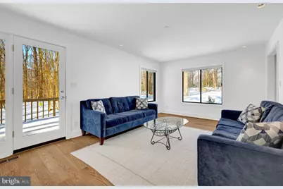 9982 Blackberry Lane, Great Falls, VA 22066 - Photo 5