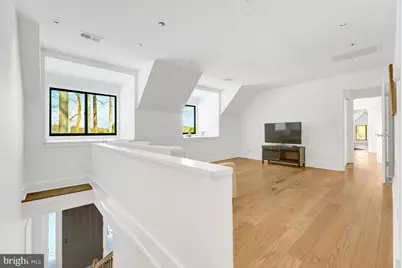 9982 Blackberry Lane, Great Falls, VA 22066 - Photo 19