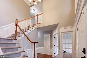 11913 Champion Lake Ct, Herndon, VA 20170 - Photo 3