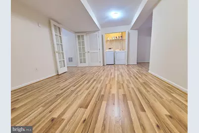 8118 Horseshoe Cottage Circle, Lorton, VA 22079 - Photo 9