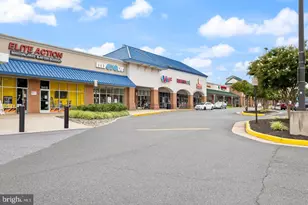 8118 Horseshoe Cottage Cir, Lorton, VA 22079 - Photo 53