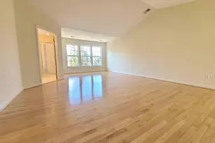 8118 Horseshoe Cottage Cir, Lorton, VA 22079 - Photo 37