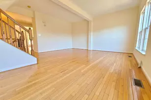 8118 Horseshoe Cottage Cir, Lorton, VA 22079 - Photo 21