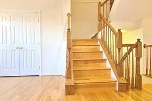 8118 Horseshoe Cottage Cir, Lorton, VA 22079 - Photo 33