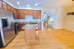 8118 Horseshoe Cottage Cir, Lorton, VA 22079 - Photo 25