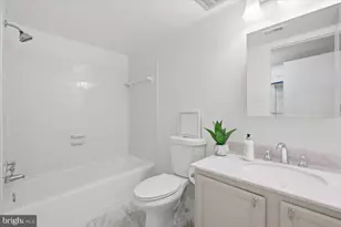 1427 Northgate Square, Reston, VA 20190 - Photo 23