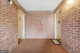 1427 Northgate Square, Reston, VA 20190 - Photo 29