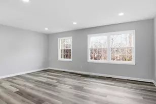 14846 Haymarket Ln, Centreville, VA 20120 - Photo 17