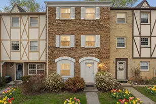 14846 Haymarket Ln, Centreville, VA 20120 - Photo 1