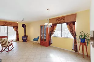 11813 Vale Rd, Oakton, VA 22124 - Photo 13