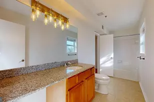 3179 Summit Square Dr, Oakton, VA 22124 - Photo 21