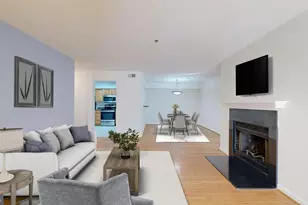 3179 Summit Square Dr, Oakton, VA 22124 - Photo 11