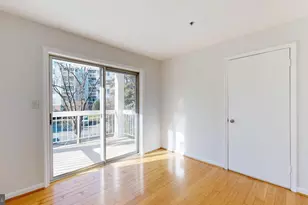 3179 Summit Square Dr, Oakton, VA 22124 - Photo 17