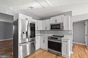 8507 Shirley Woods Ct, Lorton, VA 22079 - Photo 7