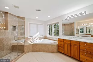 2393 Watters Glen Ct, Falls Church, VA 22043 - Photo 33