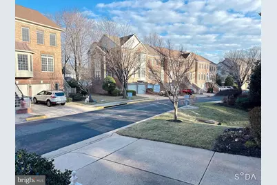 9563 Lagersfield Circle, Vienna, VA 22181 - Photo 27