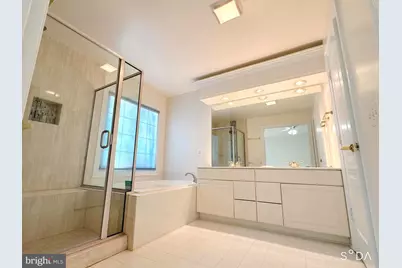 9563 Lagersfield Circle, Vienna, VA 22181 - Photo 15