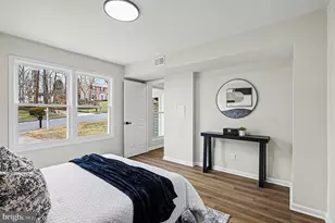 6214 Garretson St, Burke, VA 22015 - Photo 9