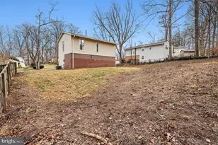 6214 Garretson St, Burke, VA 22015 - Photo 23
