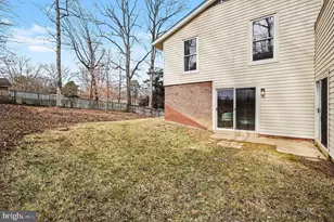 6214 Garretson St, Burke, VA 22015 - Photo 21