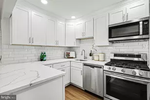 6214 Garretson St, Burke, VA 22015 - Photo 5