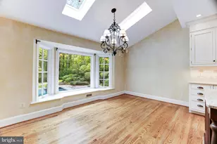 8001 Greenwich Woods Dr, McLean, VA 22102 - Photo 11