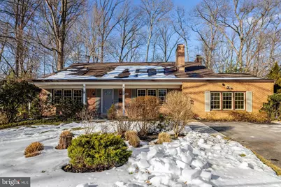 9200 Coronado Terrace, Fairfax, VA 22031 - Photo 3