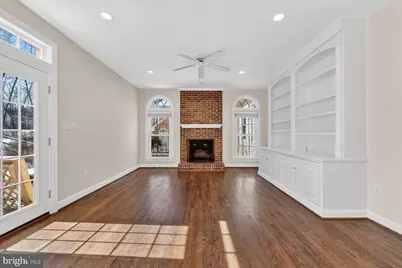 11192 Longwood Grove Drive, Reston, VA 20194 - Photo 7