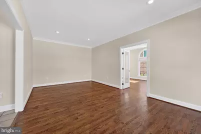 11192 Longwood Grove Drive, Reston, VA 20194 - Photo 13