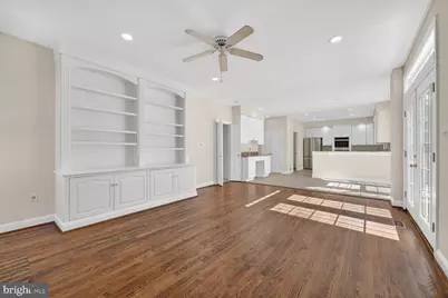 11192 Longwood Grove Drive, Reston, VA 20194 - Photo 9