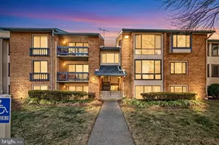 10225 Valentino Dr, Oakton, VA 22124 - Photo 3