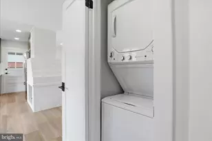 14801 Carlbern Dr, Centreville, VA 20120 - Photo 17