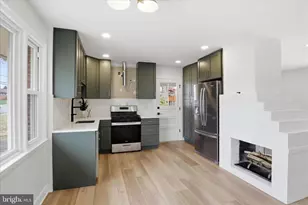 14801 Carlbern Dr, Centreville, VA 20120 - Photo 5