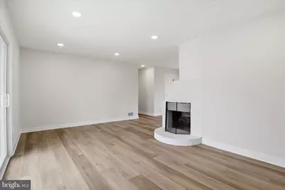 14801 Carlbern Drive, Centreville, VA 20120 - Photo 17