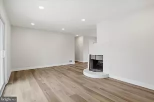 14801 Carlbern Dr, Centreville, VA 20120 - Photo 17