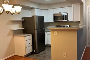 11717 Karbon Hill Ct, Reston, VA 20191 - Photo 9