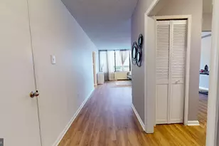 3701 George Mason Dr, Falls Church, VA 22041 - Photo 3