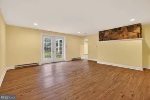 905 Falls Bridge Ln, Great Falls, VA 22066 - Photo 51