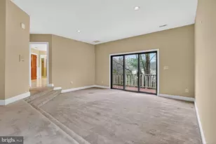 905 Falls Bridge Ln, Great Falls, VA 22066 - Photo 31