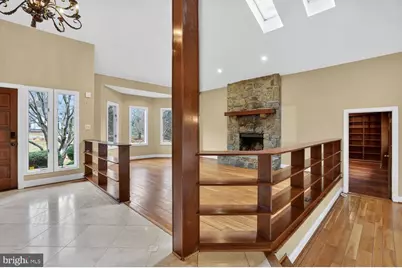 905 Falls Bridge Lane, Great Falls, VA 22066 - Photo 15