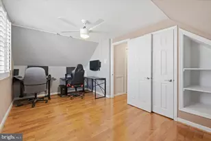 13315 Pennypacker Ln, Fairfax, VA 22033 - Photo 19