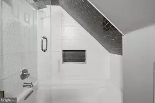 13315 Pennypacker Ln, Fairfax, VA 22033 - Photo 23