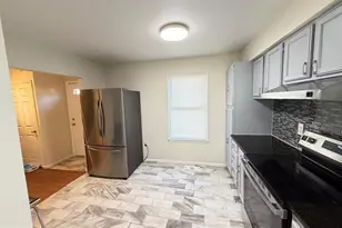 6427 Old Scotts Ct, Springfield, VA 22152 - Photo 5