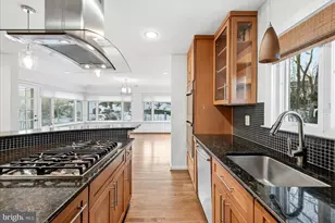 1506 Woodacre Dr, McLean, VA 22101 - Photo 9