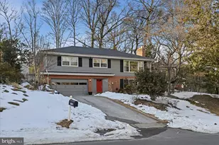 1506 Woodacre Dr, McLean, VA 22101 - Photo 1