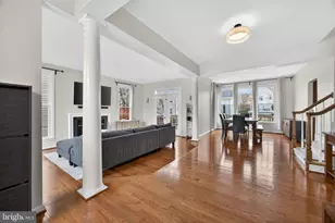 5812 Stone Creek Dr, Centreville, VA 20120 - Photo 3