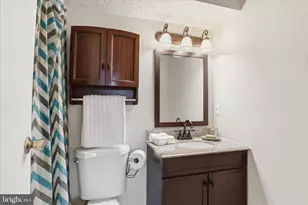 8386 Brockham Dr, Alexandria, VA 22309 - Photo 13