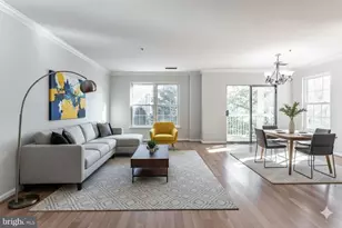 12887 Fair Briar Ln, Fairfax, VA 22033 - Photo 3