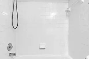 12887 Fair Briar Ln, Fairfax, VA 22033 - Photo 11